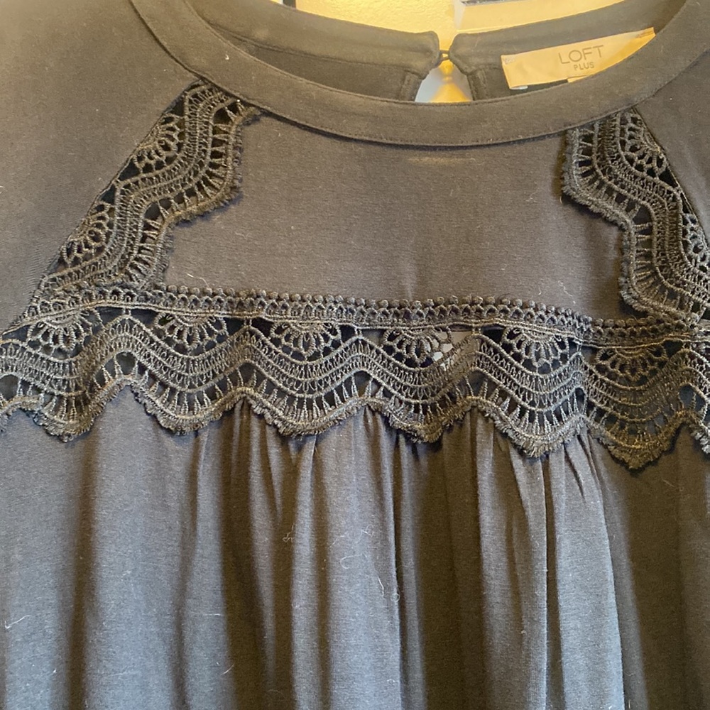 LOFT Black Lace Font Top 16/18